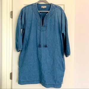 Madewell denim dress with pockets. Tassels. Size large.